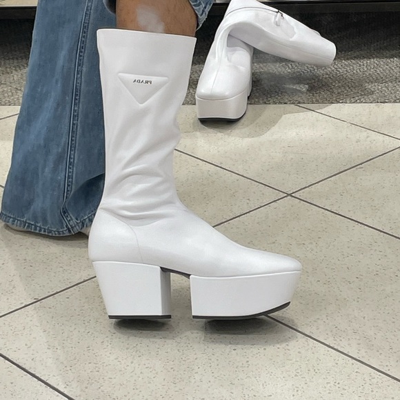 Prada Nappa Tech White boots - Picture 4 of 5